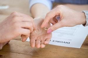 Oakland County divorce attorney mediation